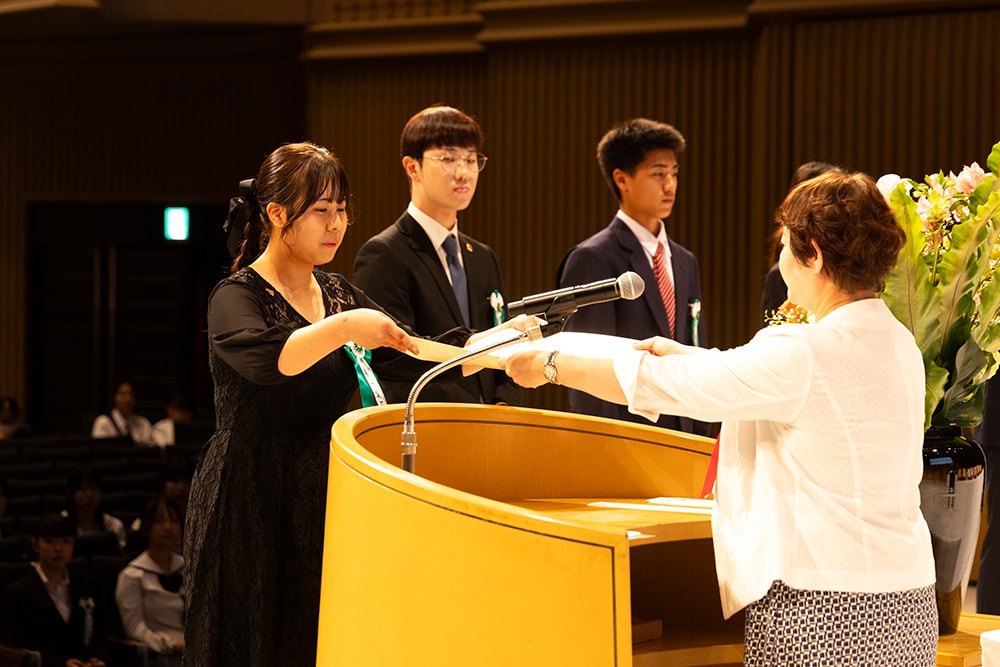 全日本高校・大学生書道展大賞 栗山 愛菜